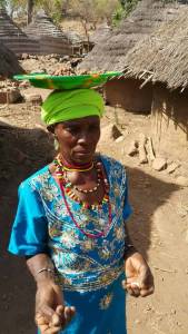 Mujer del País Bedick, País Bassari