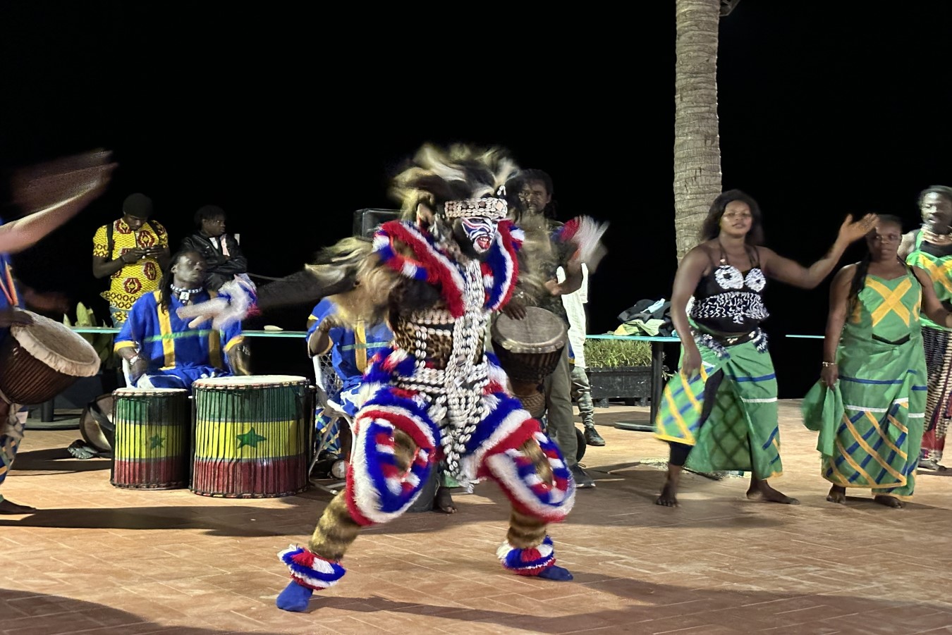 Espectáculo de danza senegalesa
